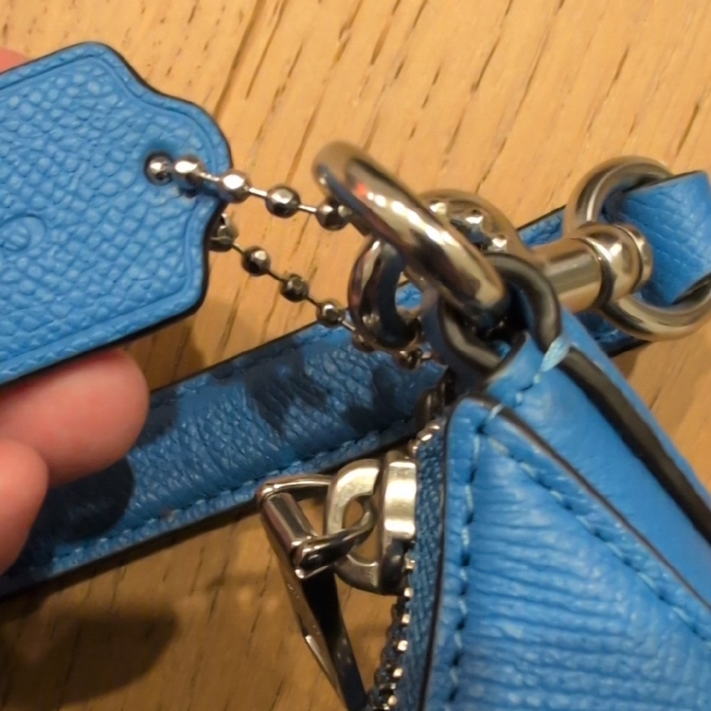 Coach Vibrant Blue Shoulder Bag - Picture 8 of 11